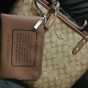 NWT Reversible Coach City Tote, Pouch, and Organizer NWT